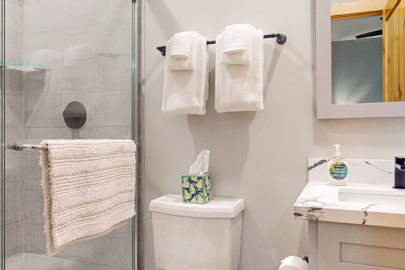 Bath BR 2 2 of 2.jpeg