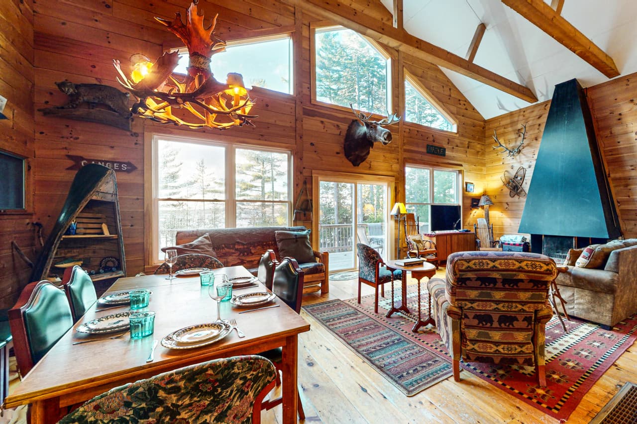 Dining Room.jpg