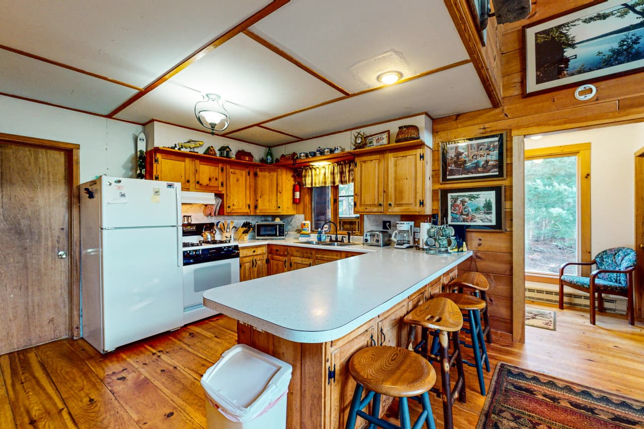Kitchen 1.jpg