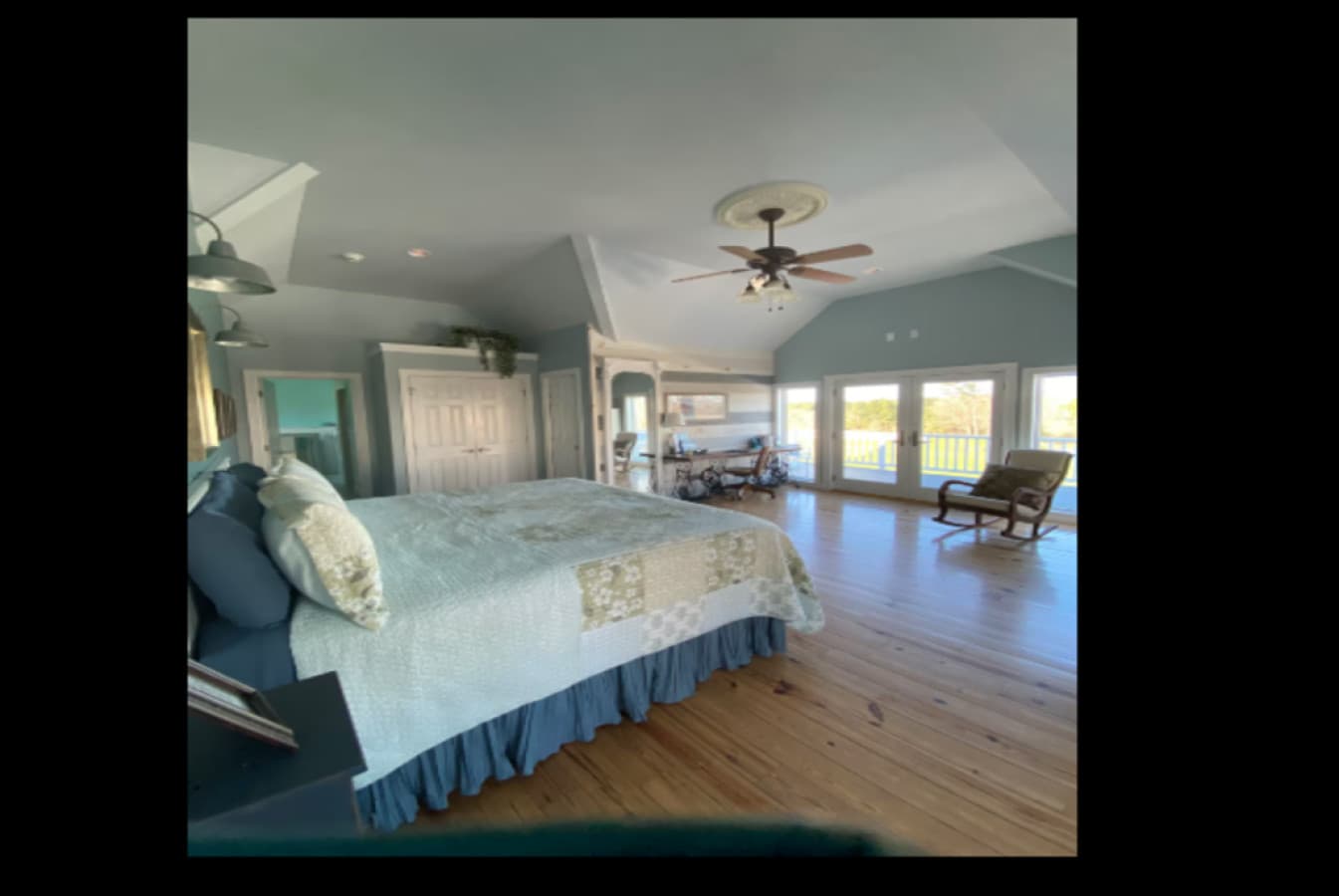2025-04-16 09_13_09-Your space preview - Listing editor - Airbnb.png