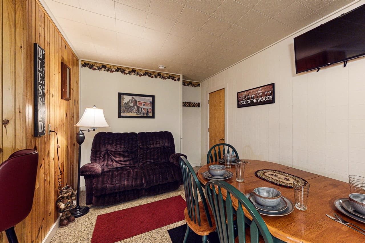 Deer-Run-and-Moose-Hollow-Rental-11102024_215103.jpg