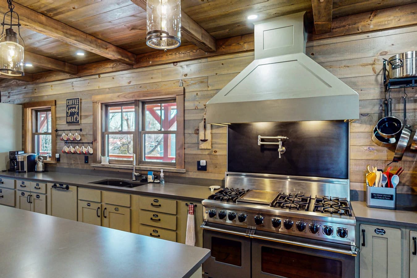 Kitchen 3.jpeg