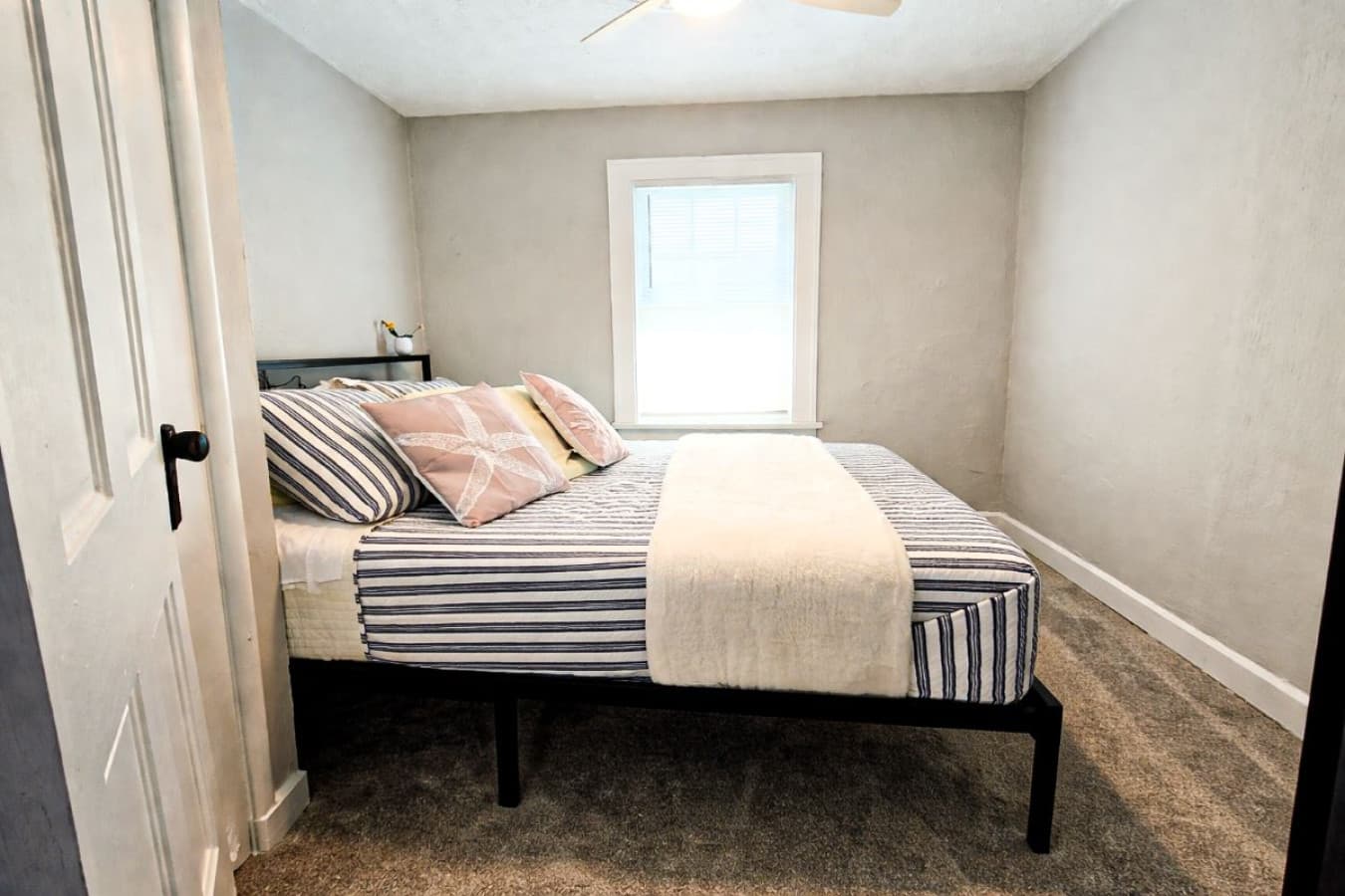 roxboro bed1.jpg