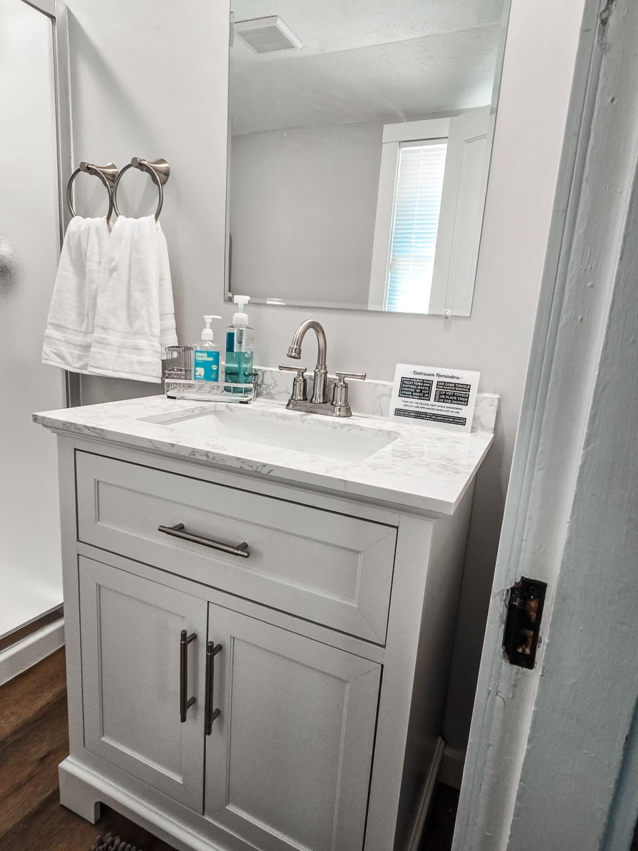 roxboro bath3.jpg