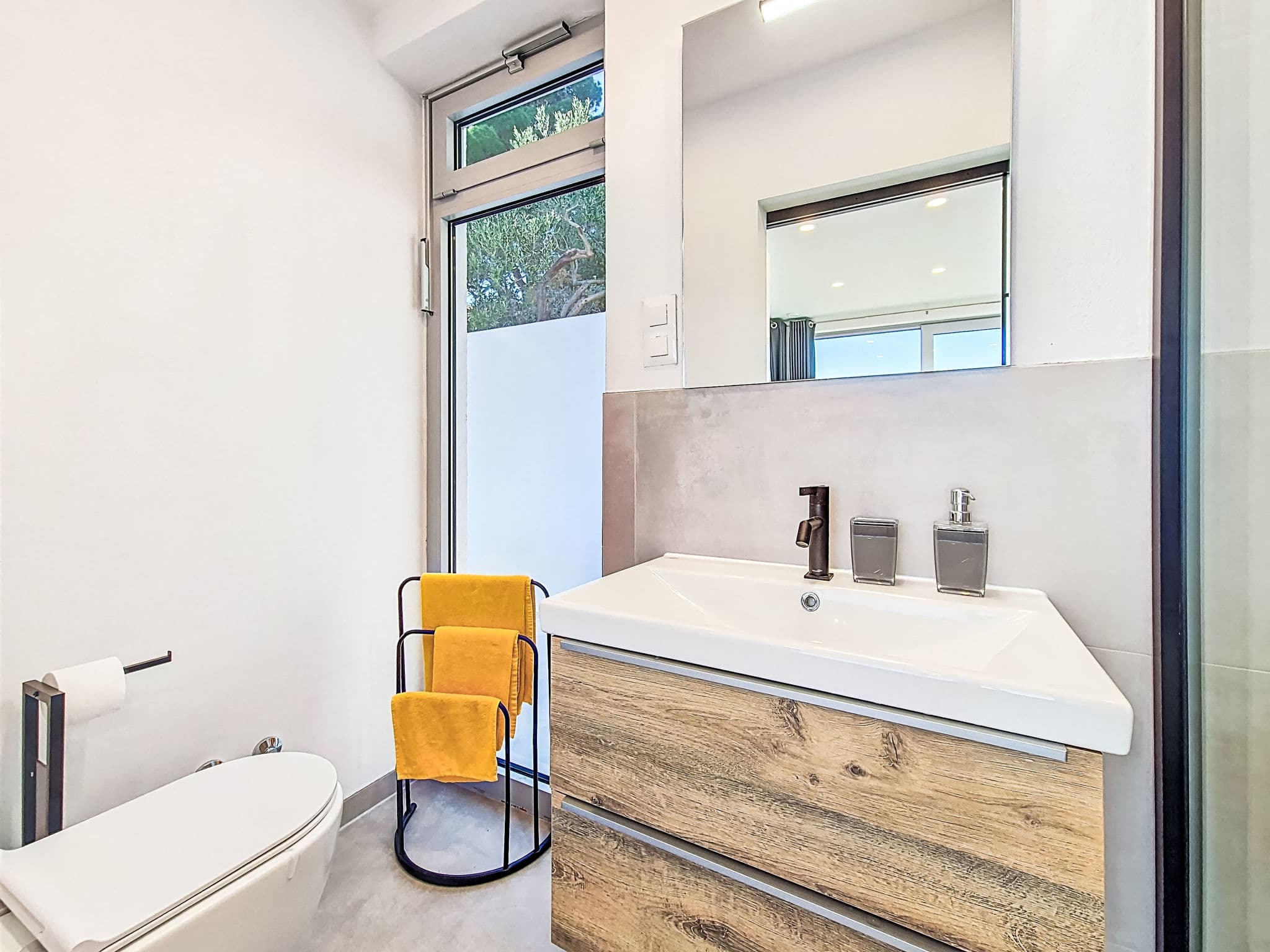 Bathroom / Wellness