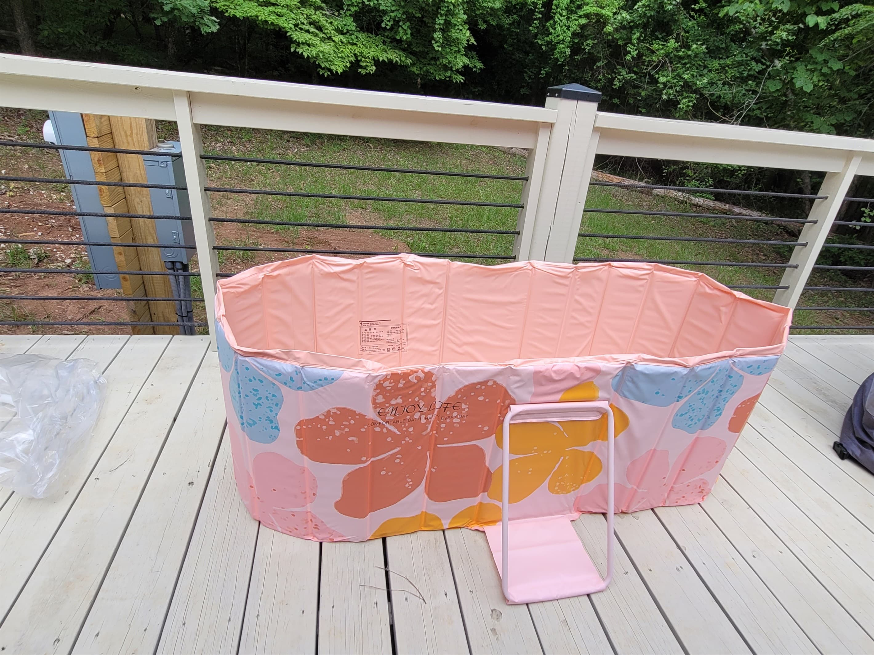 Outdoor tub