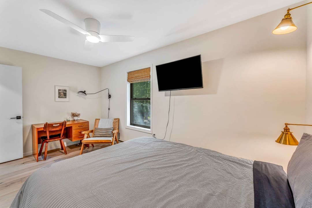 Gallery Image 37