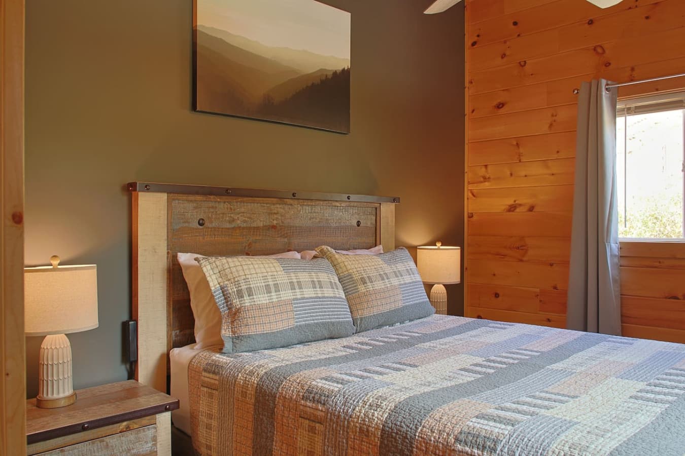 The Queen Suite: A spacious layout with plenty of room to unpack and make yourself at home.