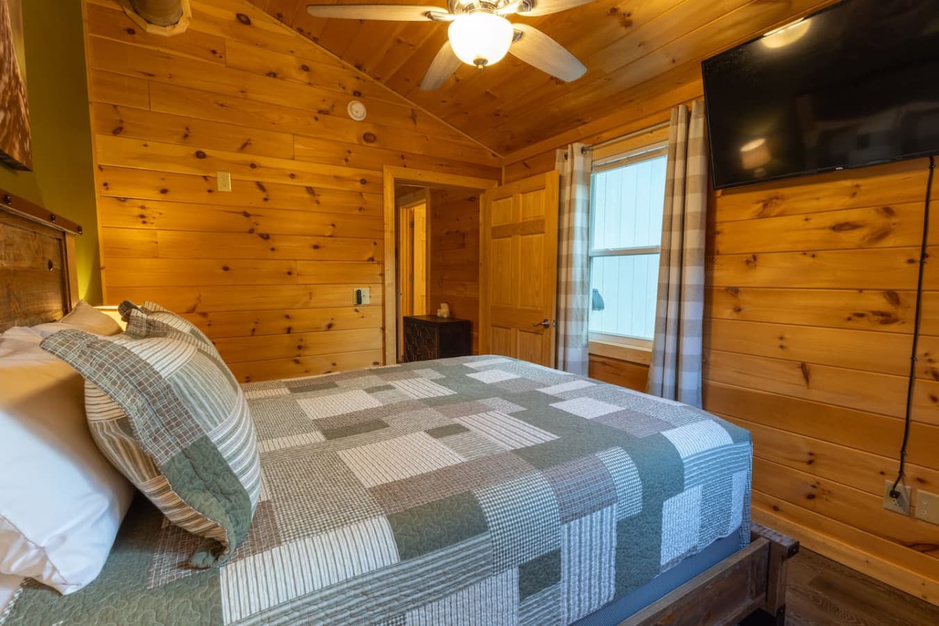 Comfort First: A bright, clean space designed for ultimate relaxation after a day on the trails.
