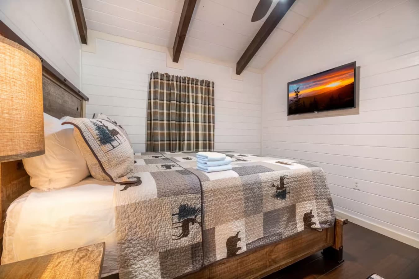 Our second bedroom offers a Queen bed and a cozy, "home away from home" vibe.