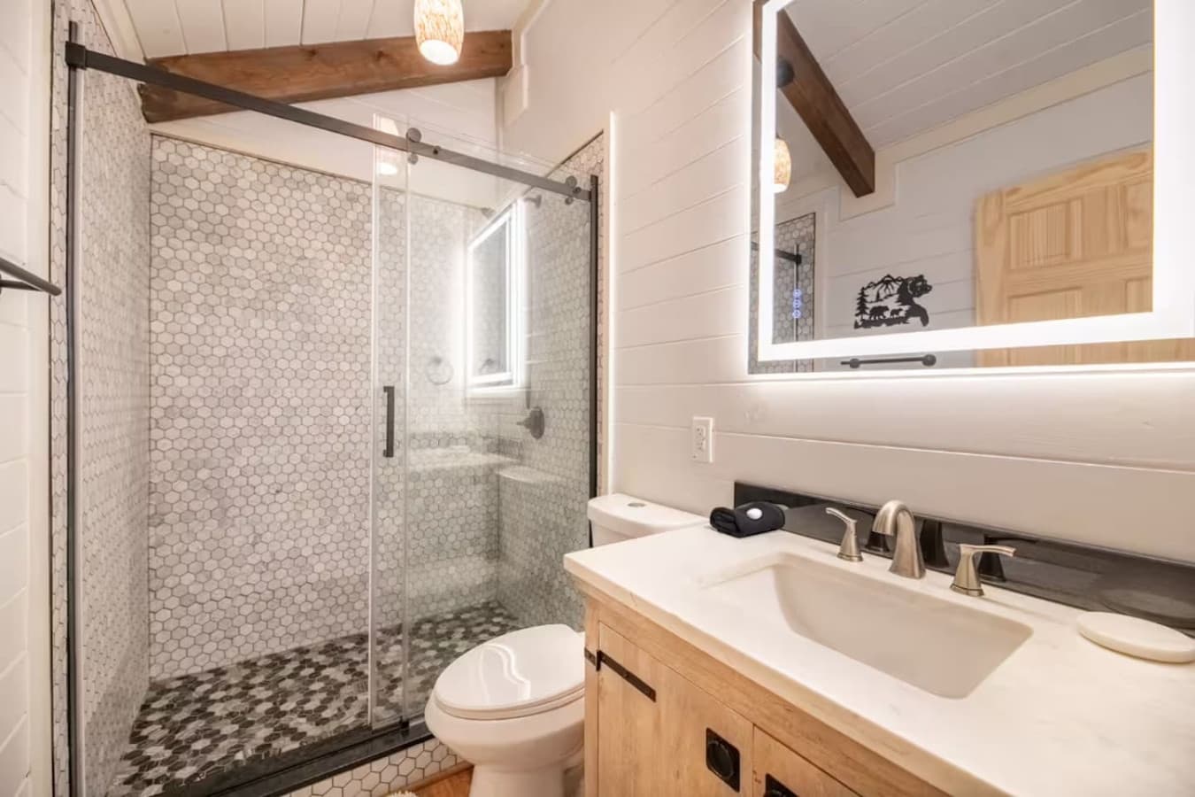 A spacious second bathroom, ensuring everyone has plenty of room to get ready.
