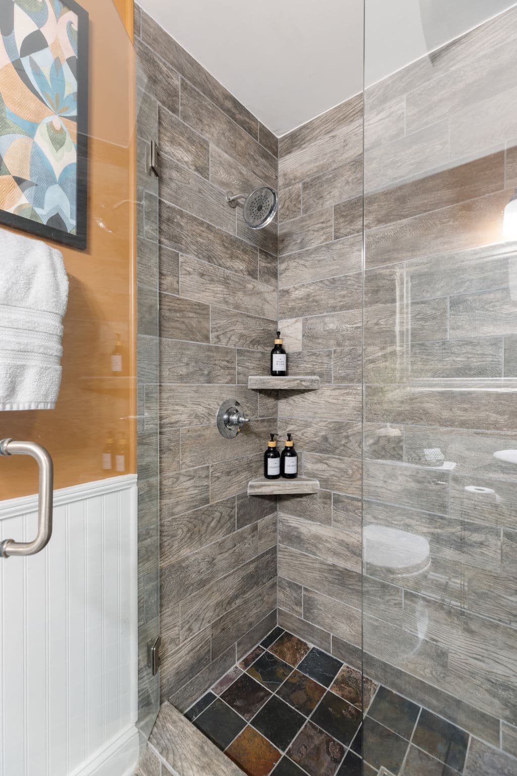 Full bathroom