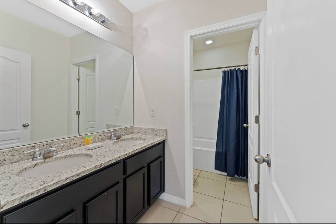Gallery Image 19