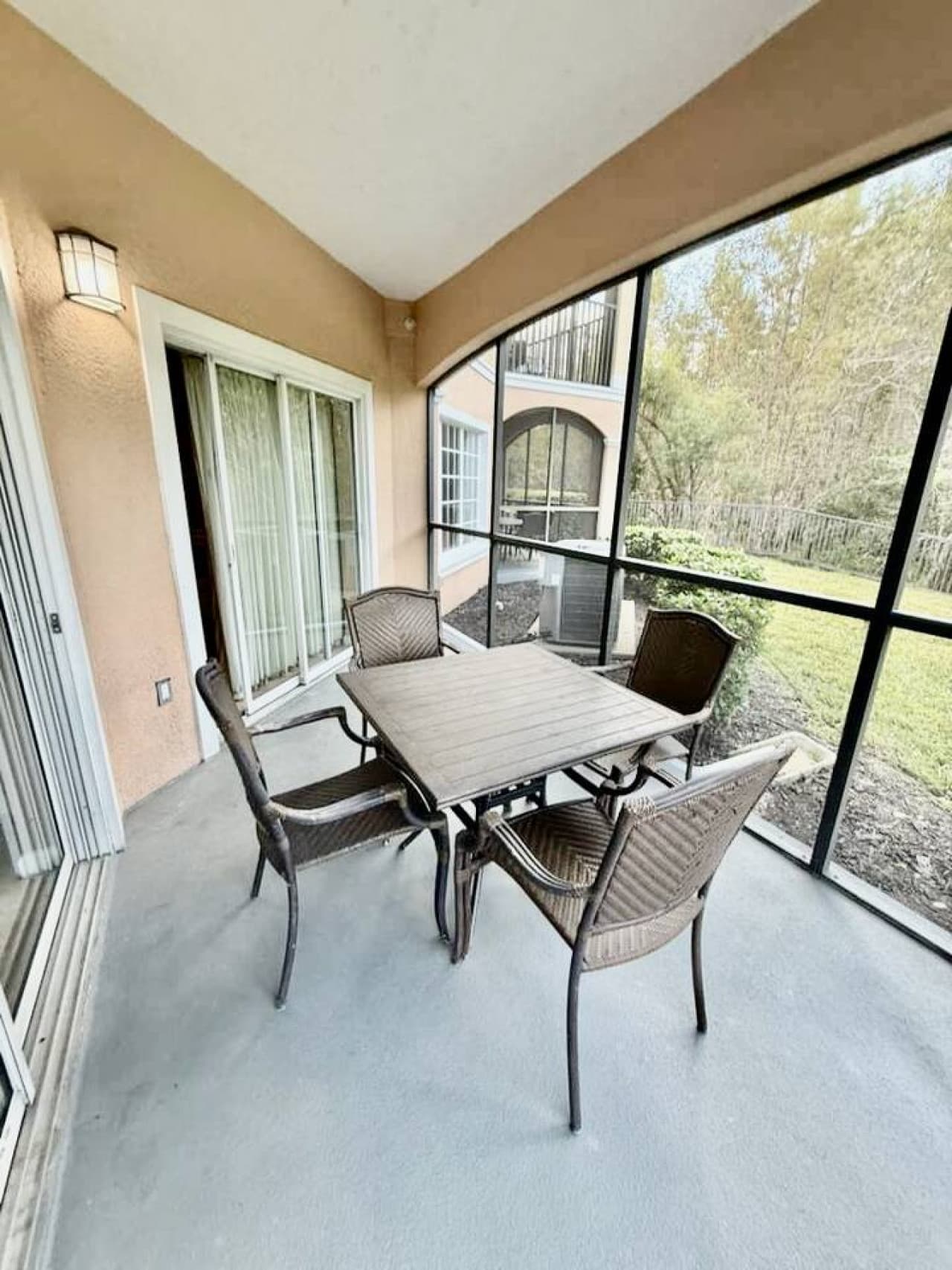 Gallery Image 18