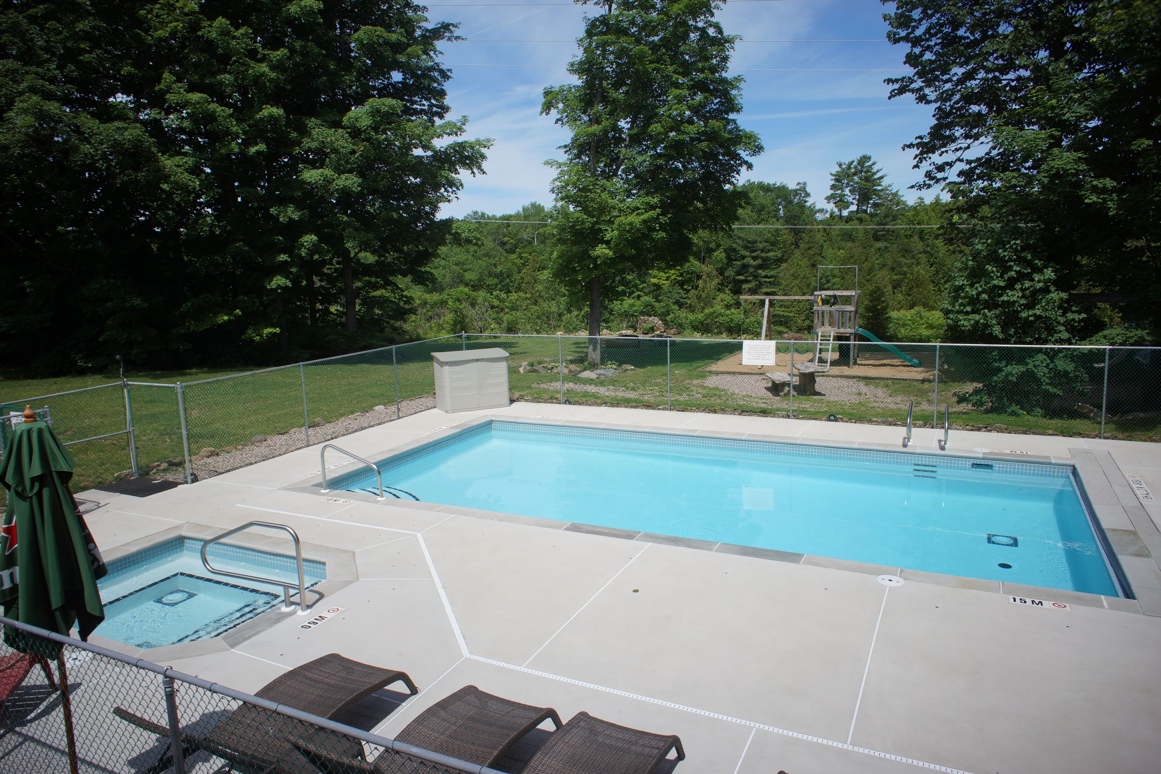 Swimming Pool and Hot Tub 