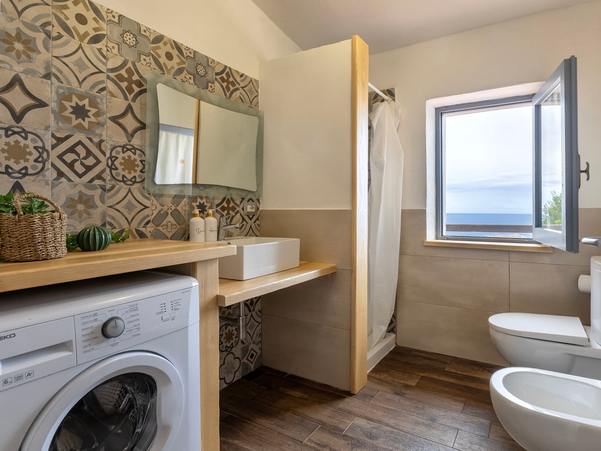 Bathroom / Wellness