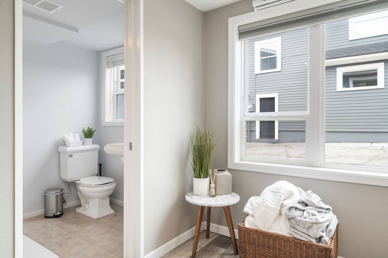 DOWNSTAIRS Bathroom Entry