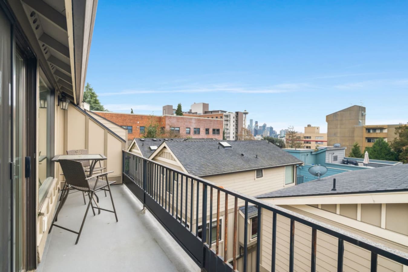 Relax with a coffee, read or work outdoors, unwind with a drink, enjoy al fresco dining, socialize, and take in the sunset or stars.