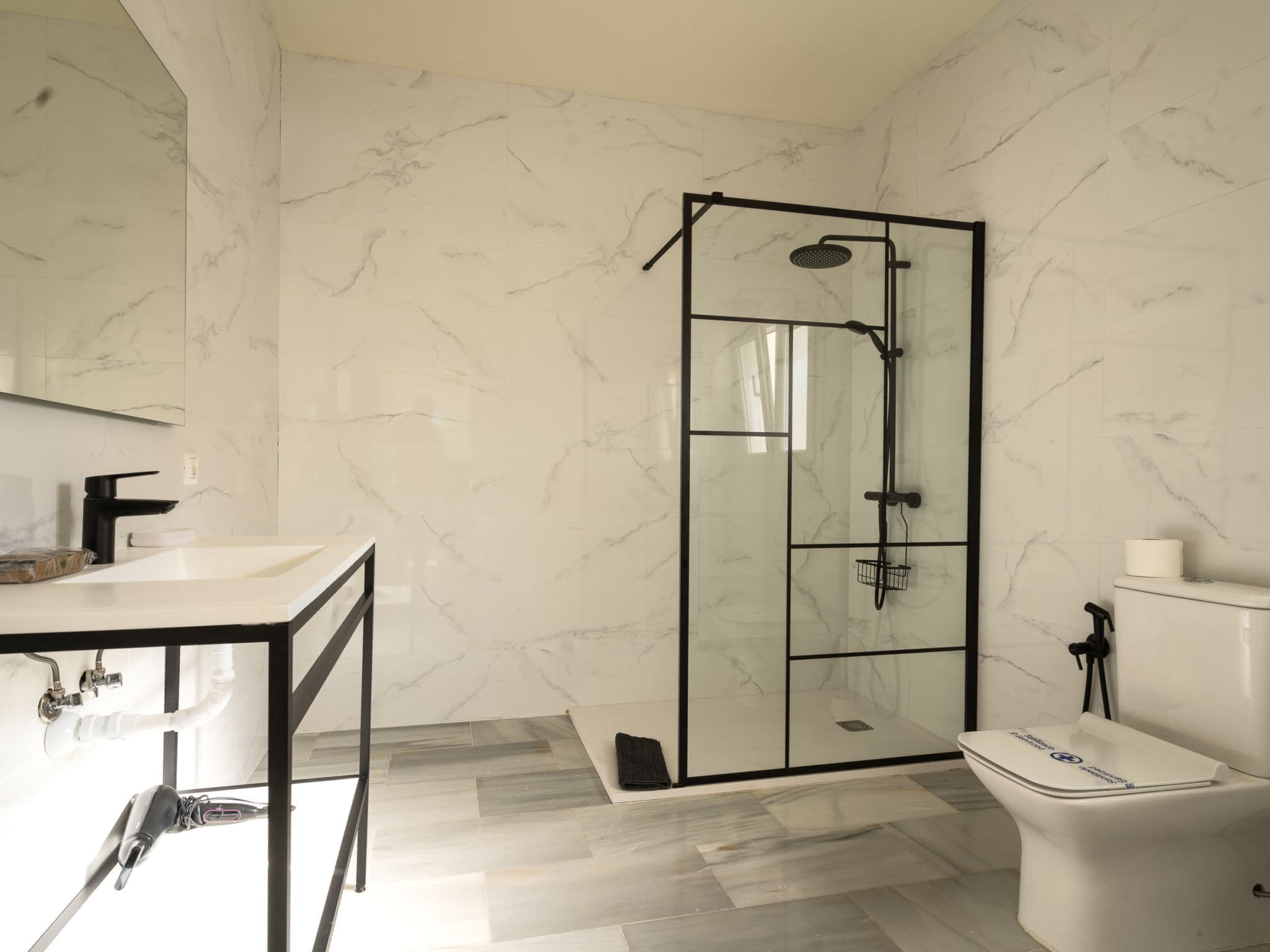 Bathroom / Wellness