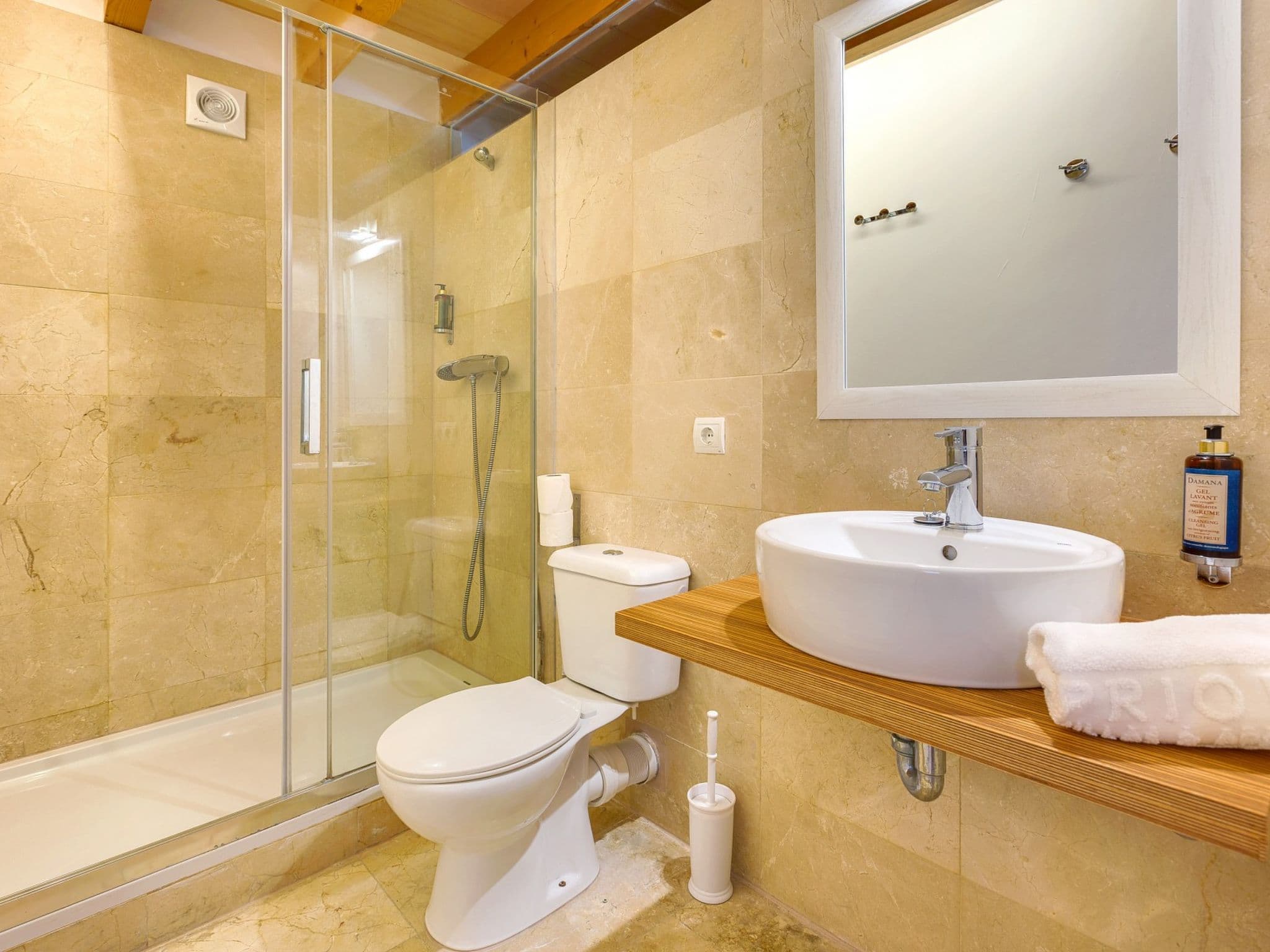 Bathroom / Wellness