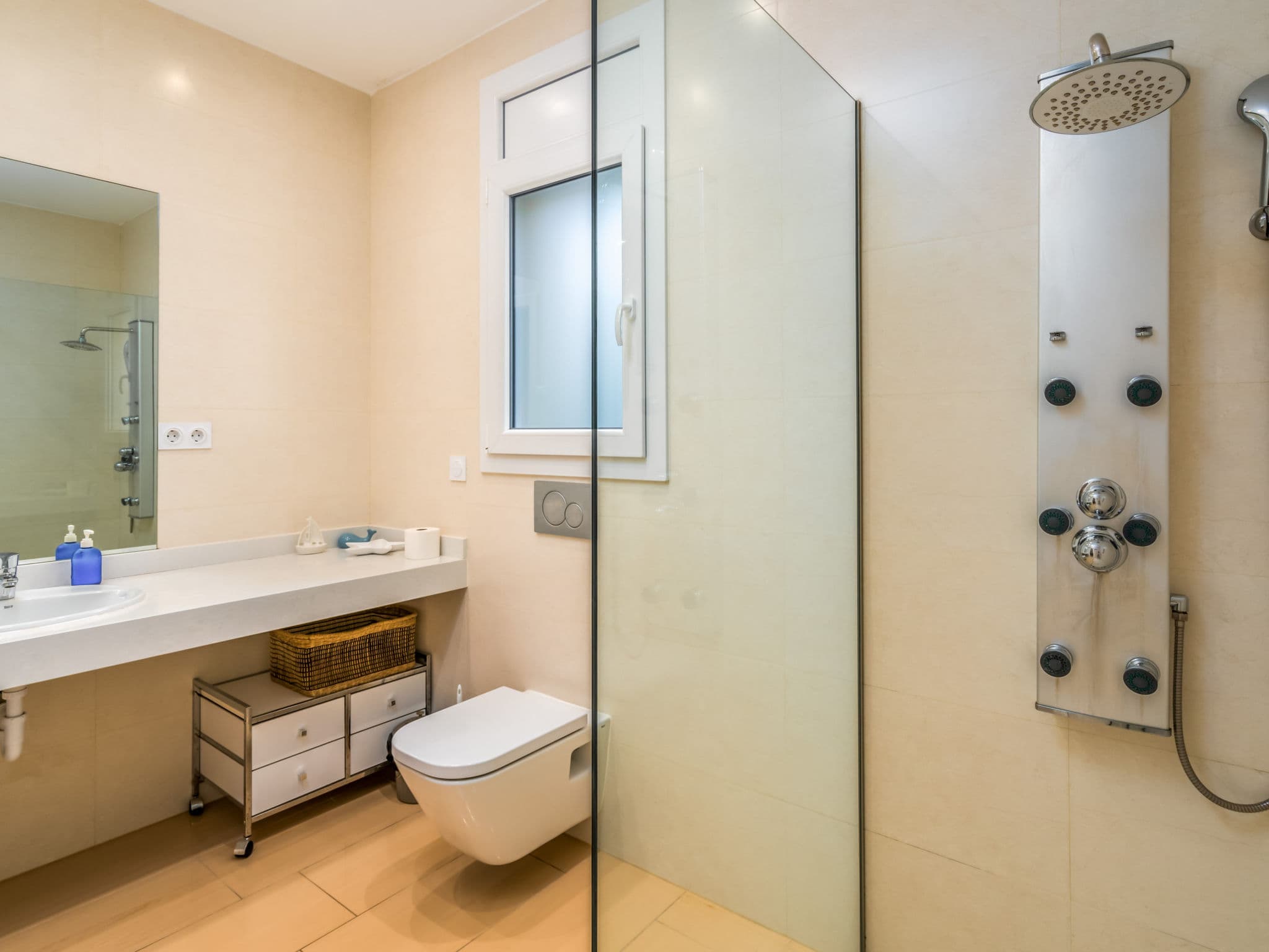 Bathroom / Wellness