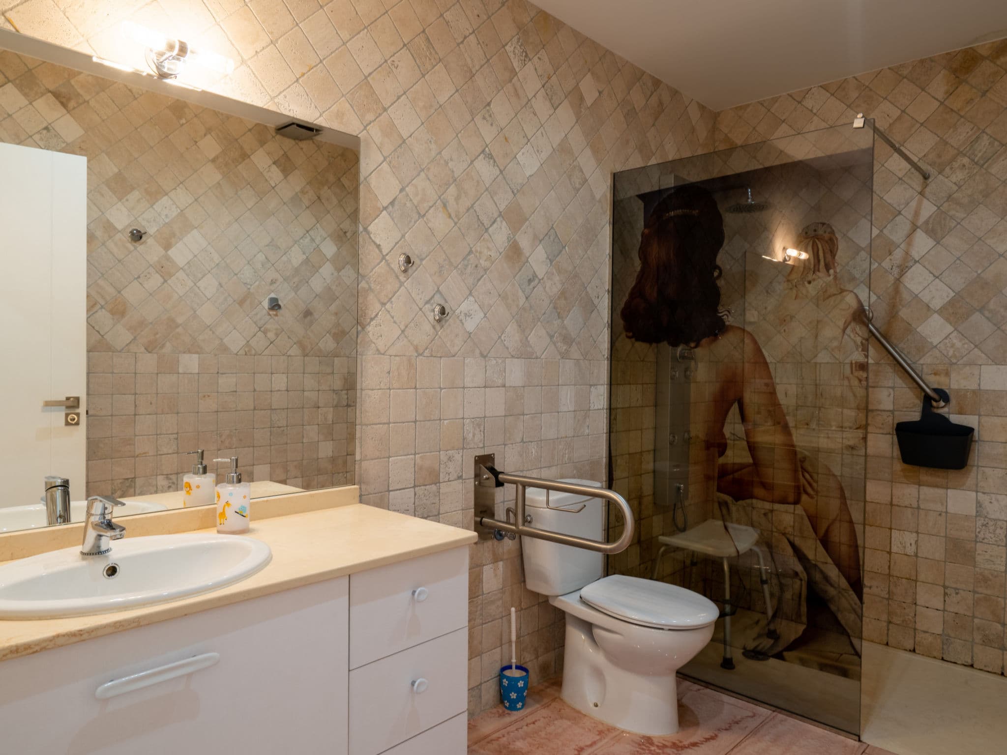 Bathroom / Wellness