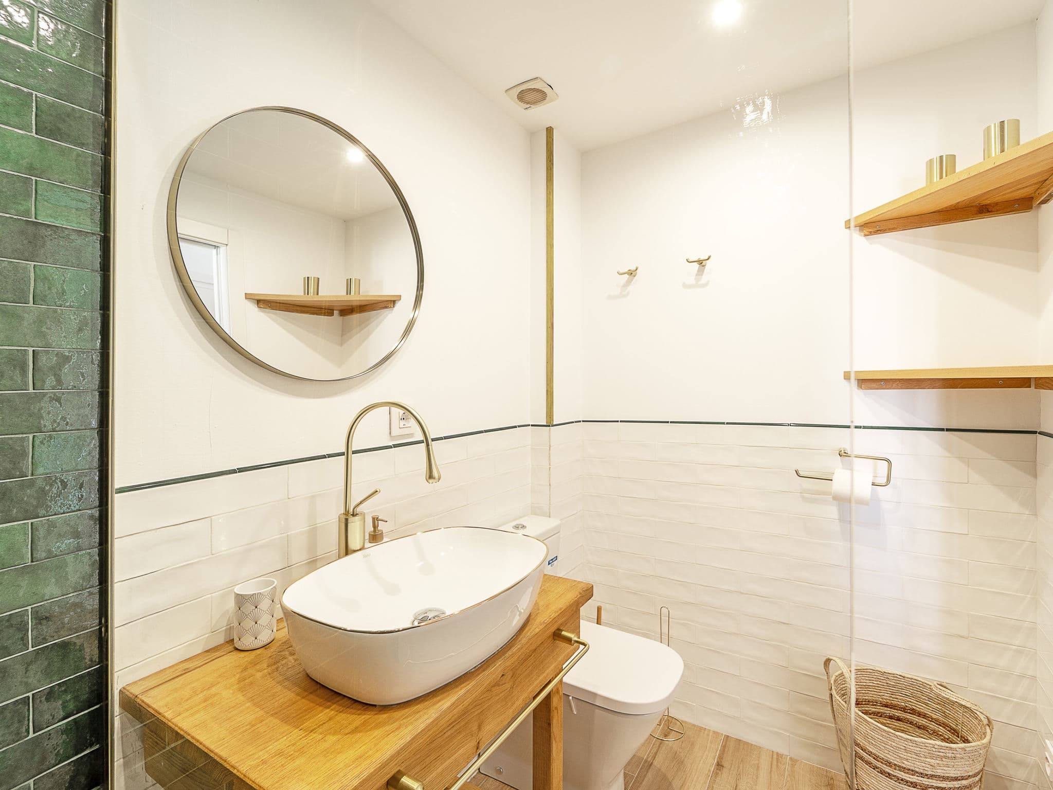 Bathroom / Wellness