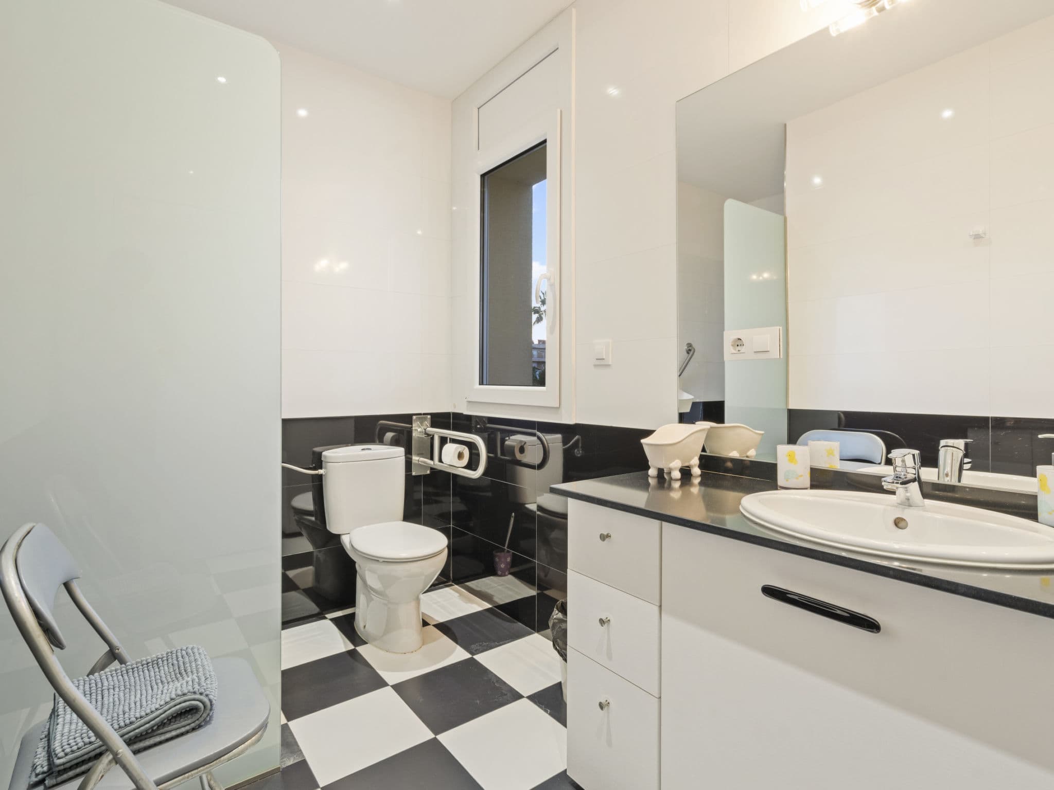 Bathroom / Wellness
