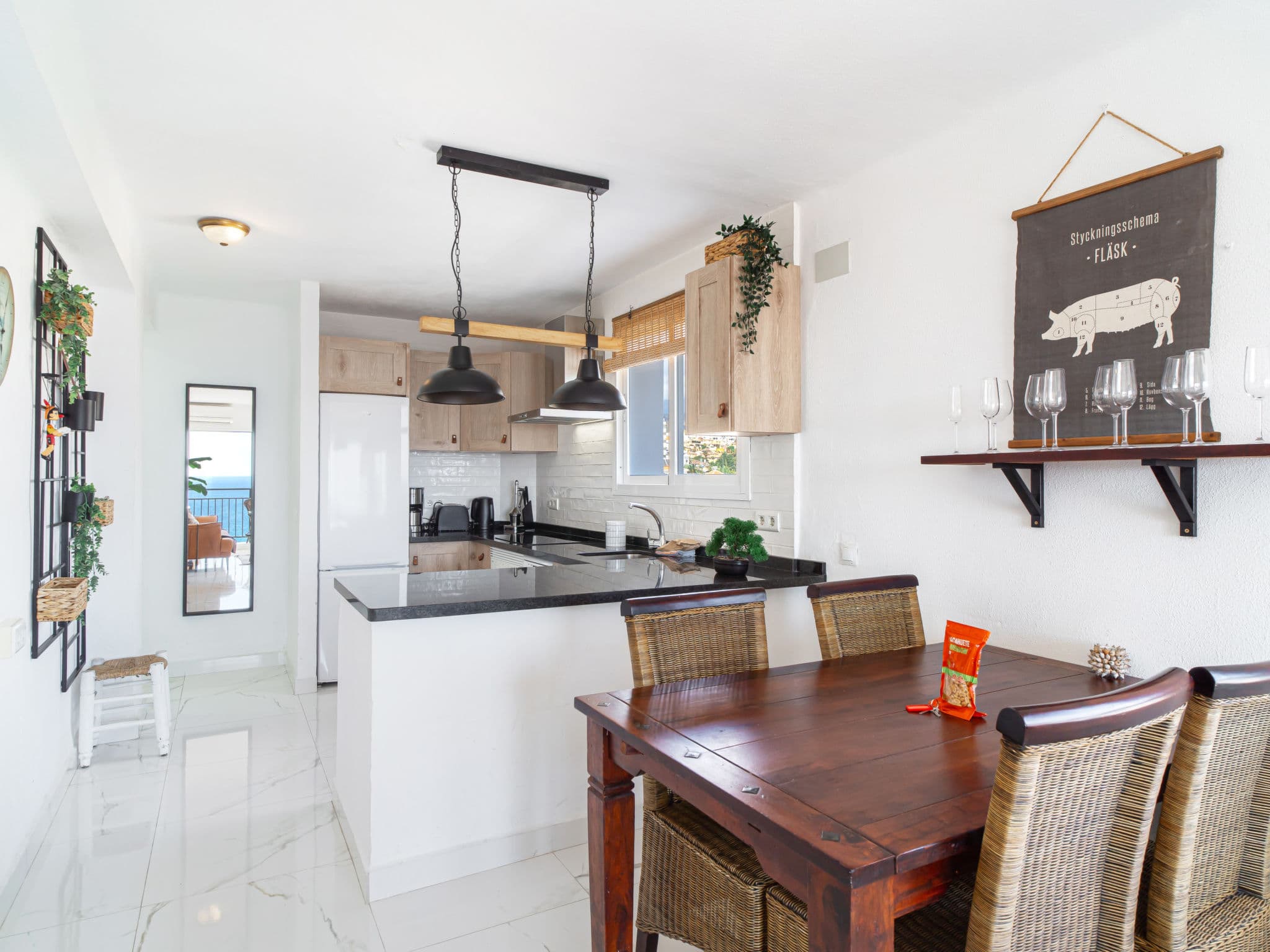 Kitchen / Dining Room