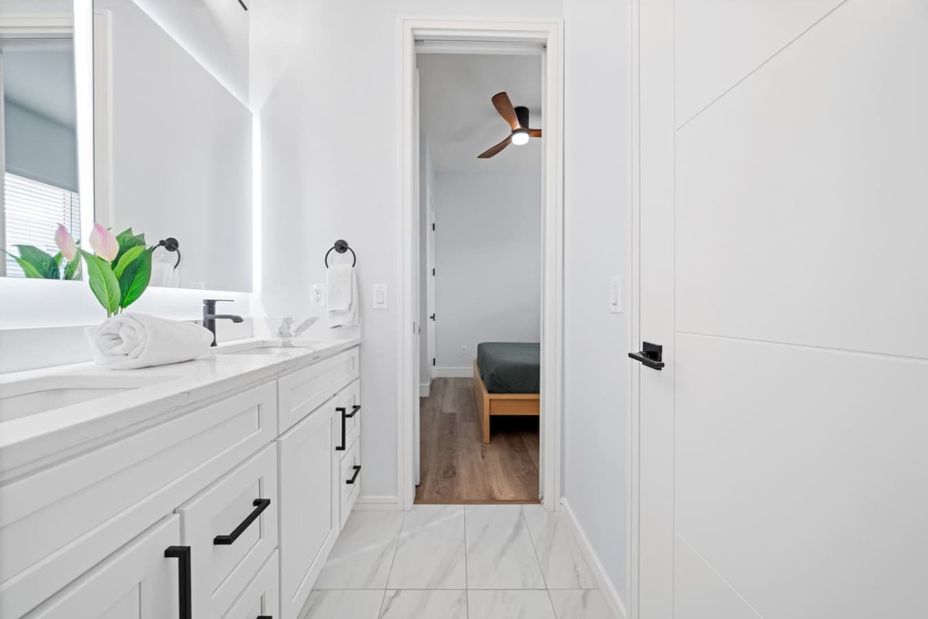 Jack and jill bathroom located on the main level