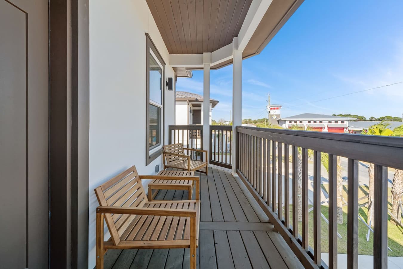 A great balcony to enjoy throughout your stay!