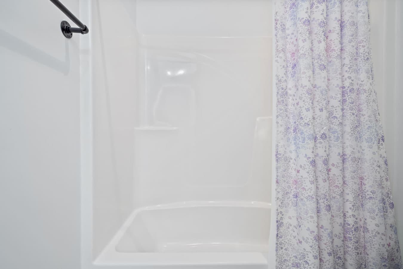 Shower/tub for the jack and jill bathroom downstairs