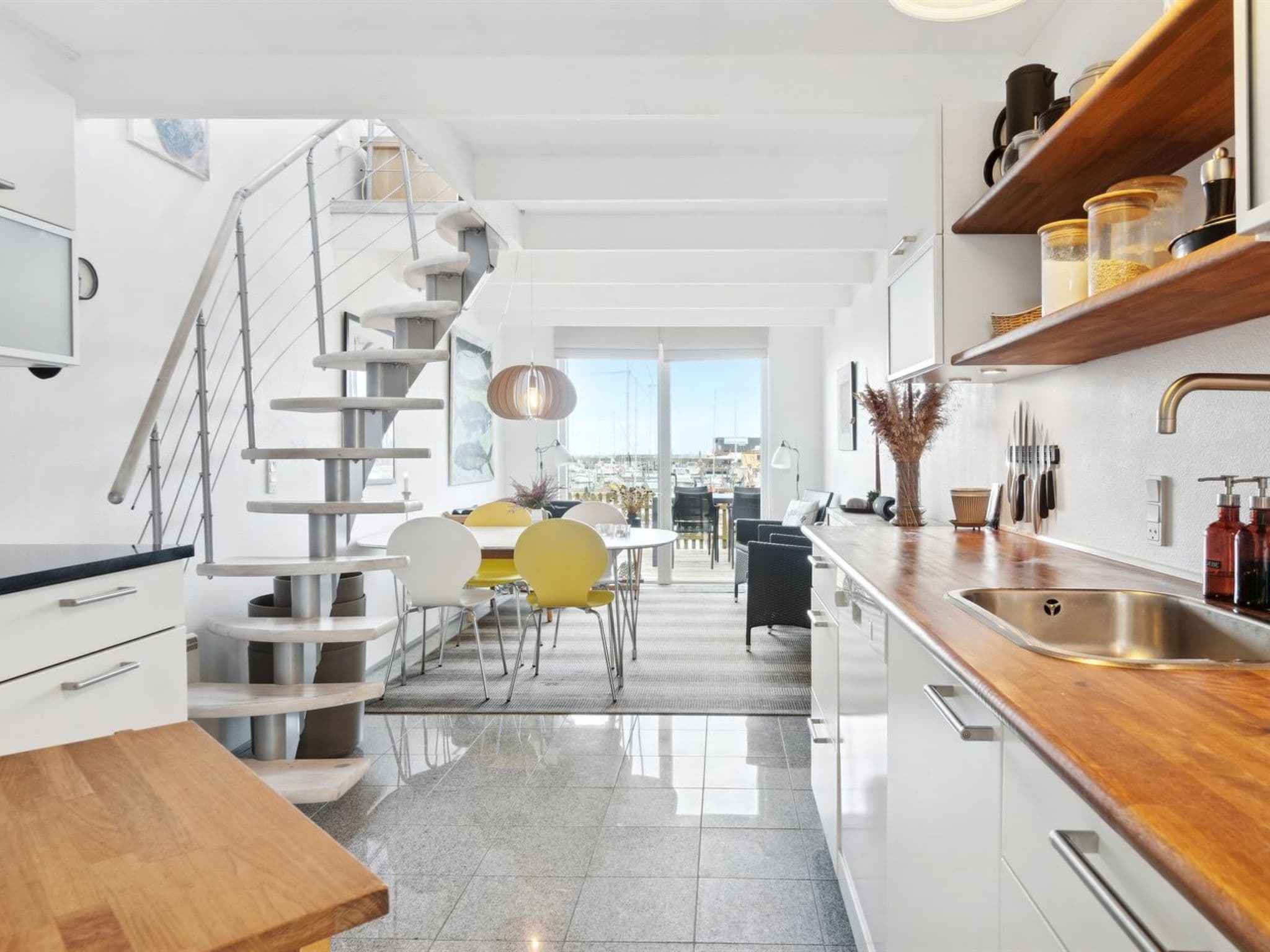 Kitchen / Dining Room