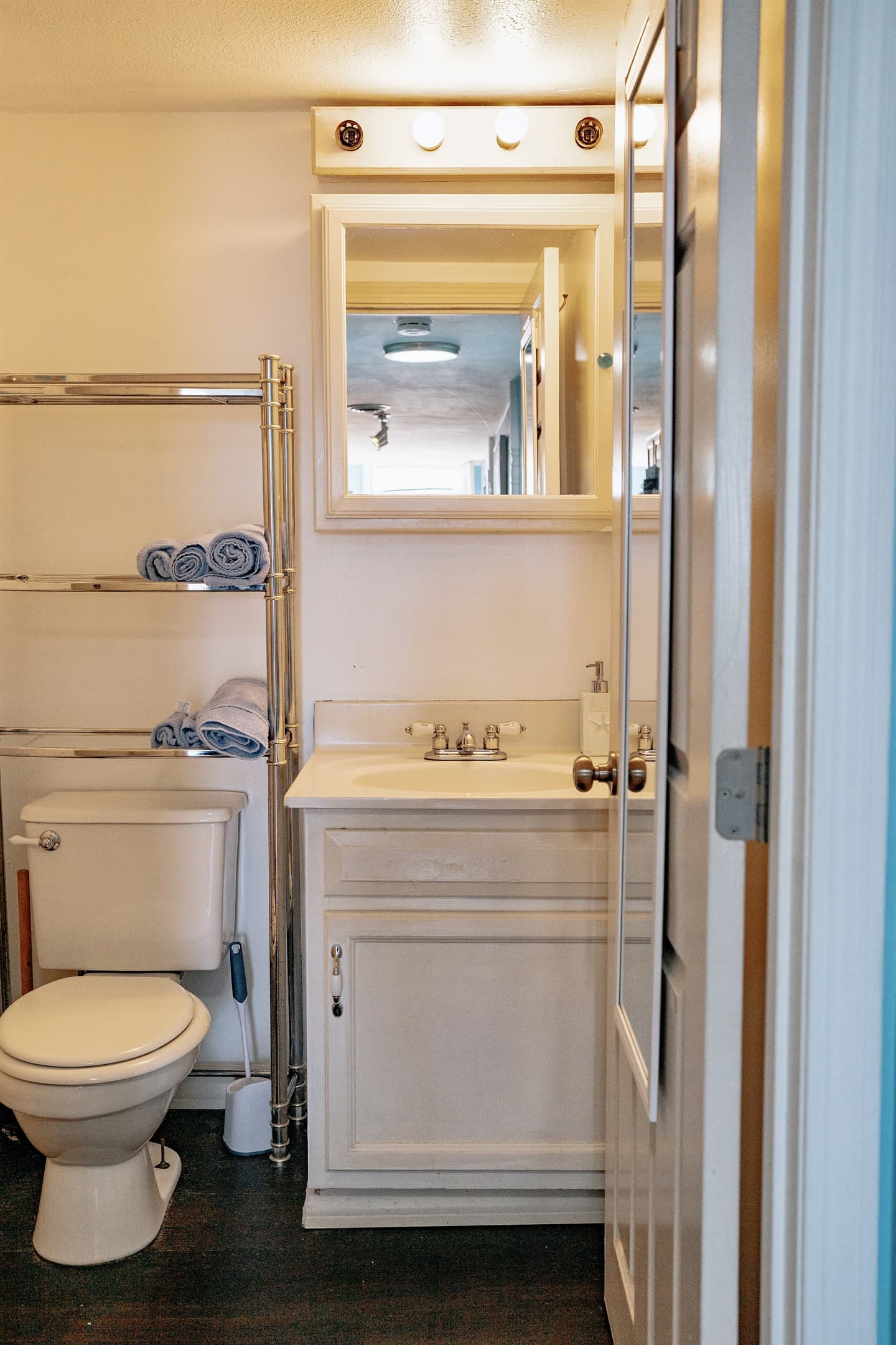 the bathroom is stocked with staples like shampoo, conditioner and body soap as well as some items that tend to be forgotten like toothbruses and deoderant