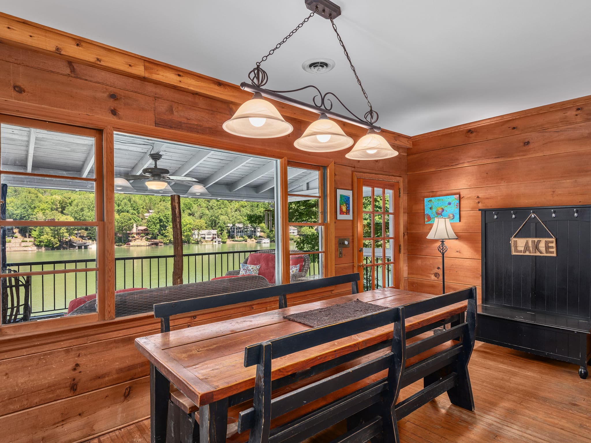 The kitchen table seats 10 (snuggly)