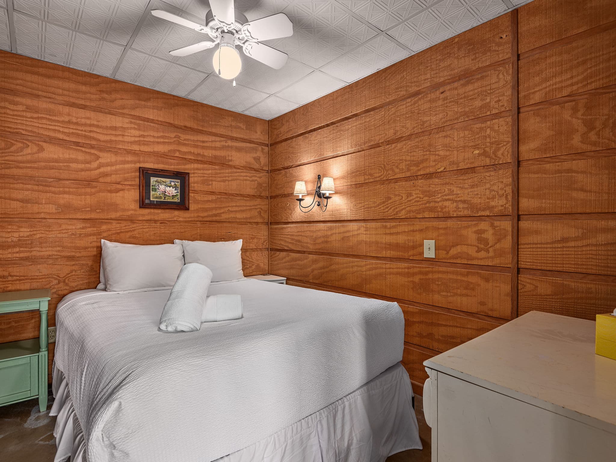 Lower level bedroom 2