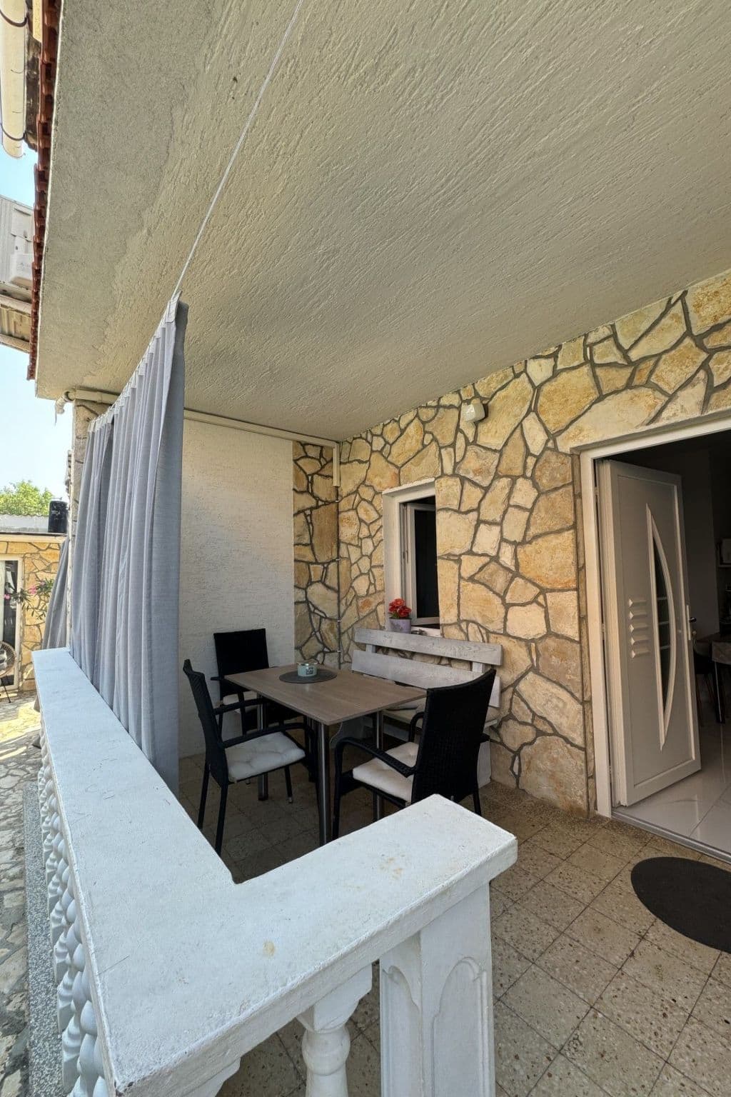 Gallery Image 33