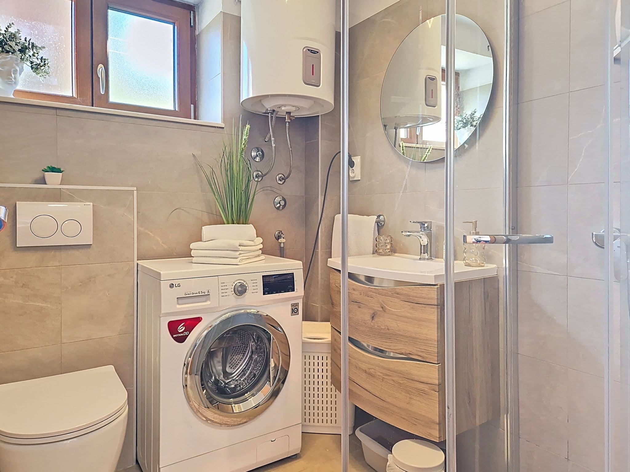 Bathroom / Wellness