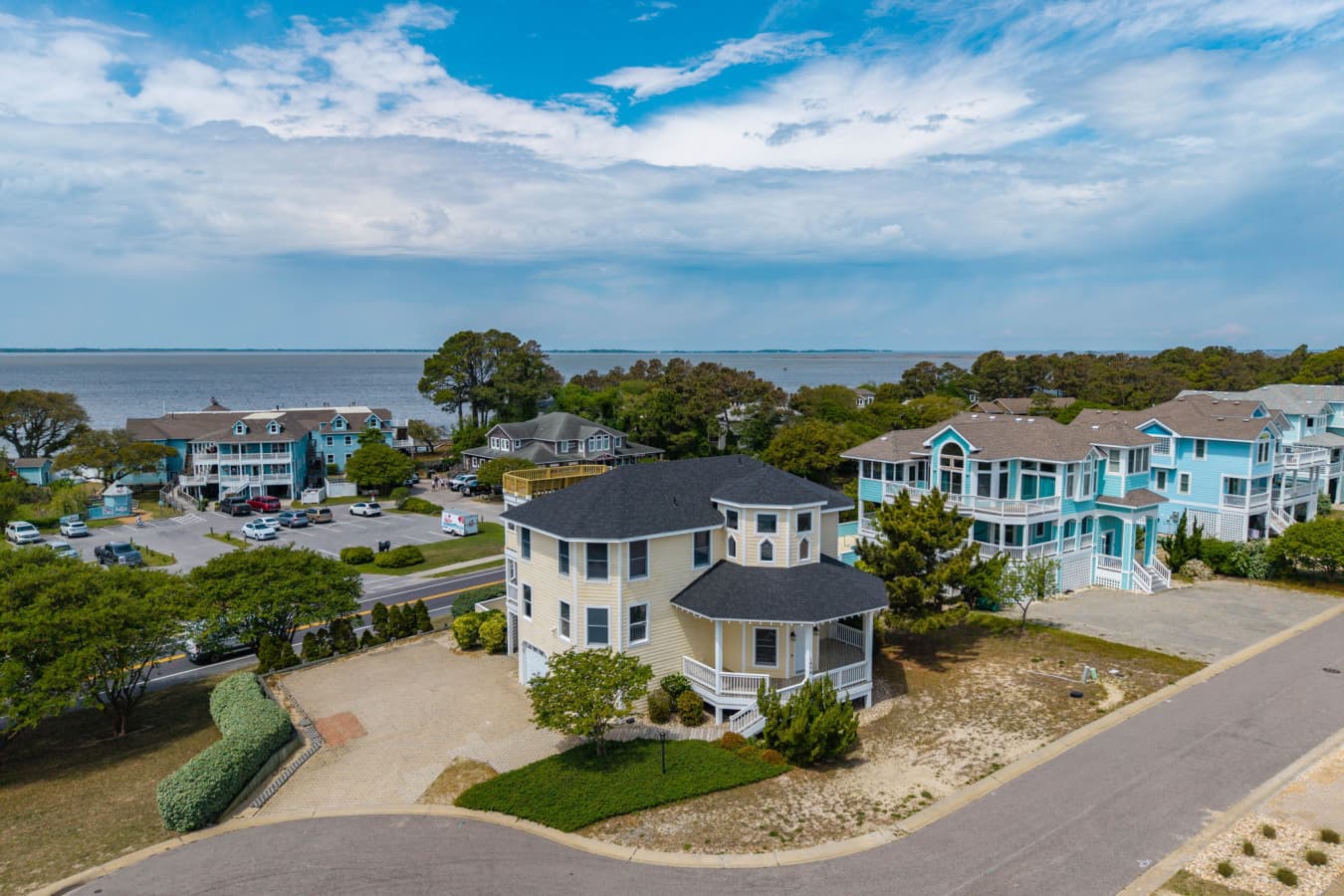 3-web-or-mls-1056-Beacon-Hill-Front-Exterior-V3.jpg