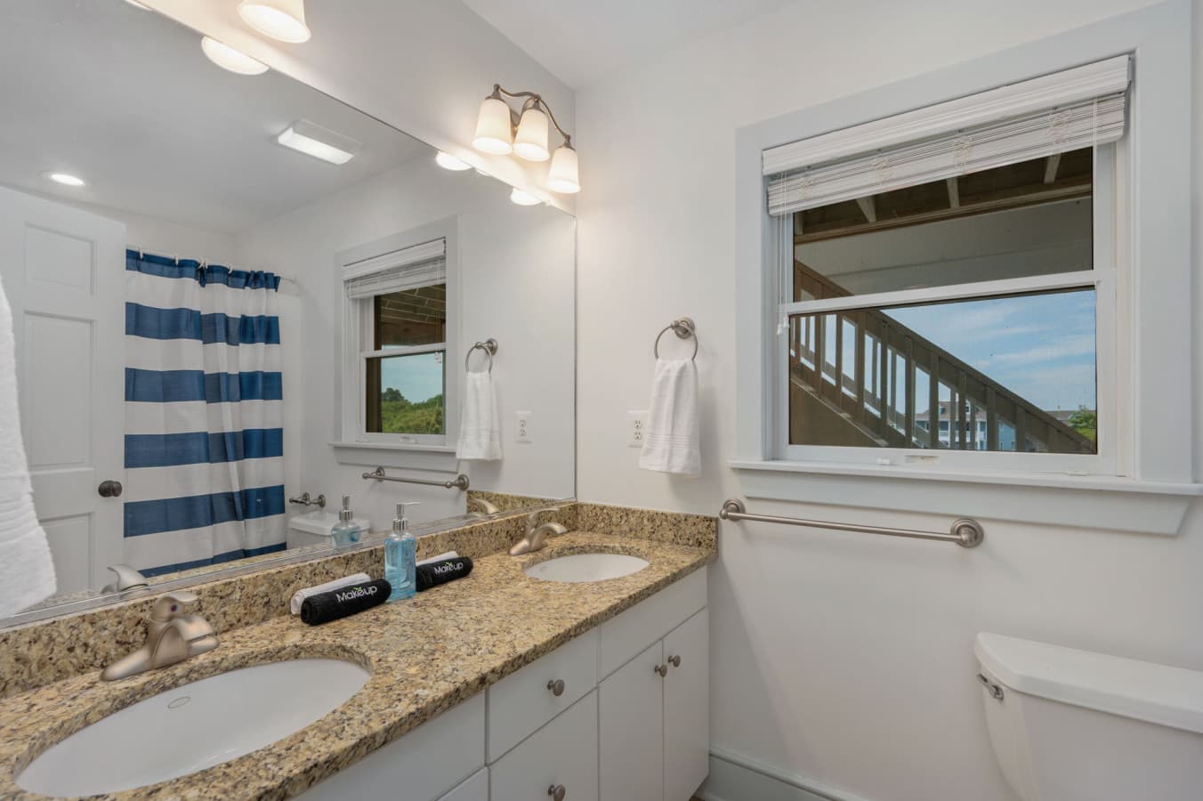 47-web-or-mls-1056-Beacon-Hill-ML-BR5-Private-Bath.jpg