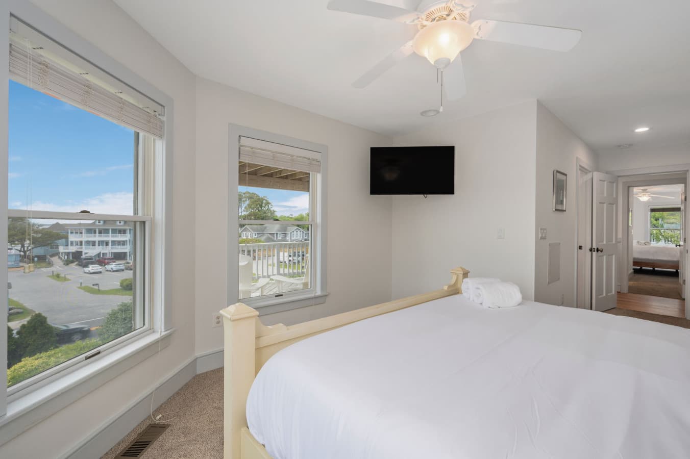 50-web-or-mls-1056-Beacon-Hill-ML-BR4-V2.jpg