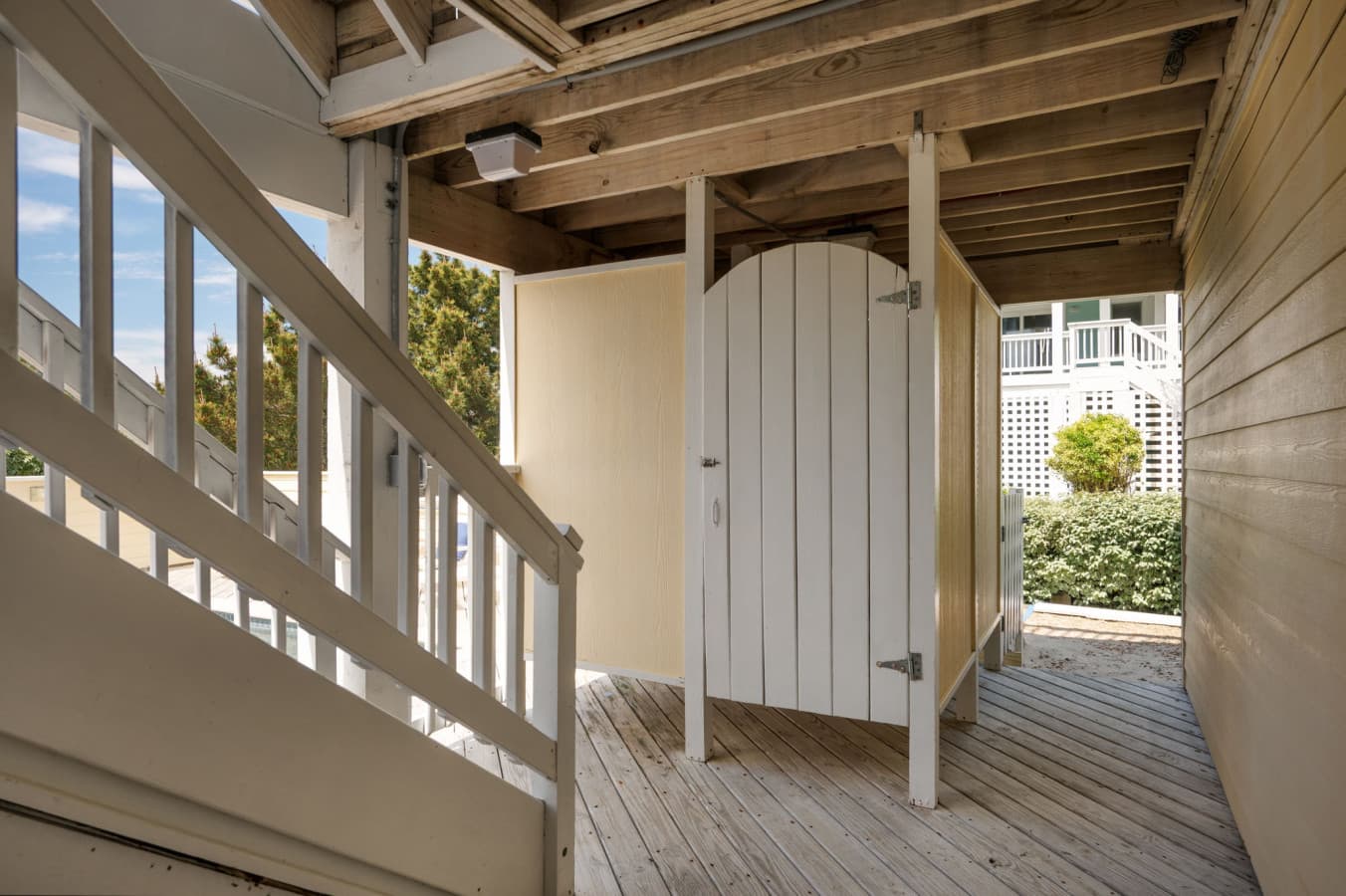 84-web-or-mls-1056-Beacon-Hill-Outside-Shower.jpg