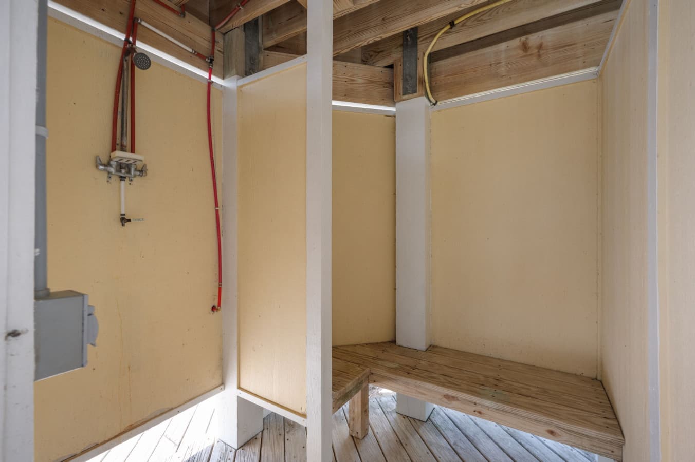 85-web-or-mls-1056-Beacon-Hill-Outside-Shower-V2.jpg