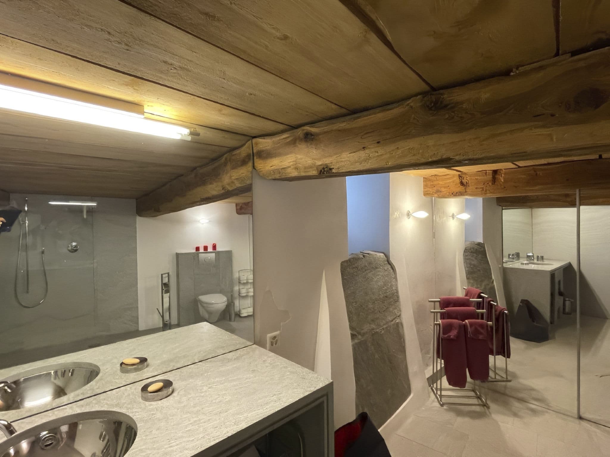Bathroom / Wellness
