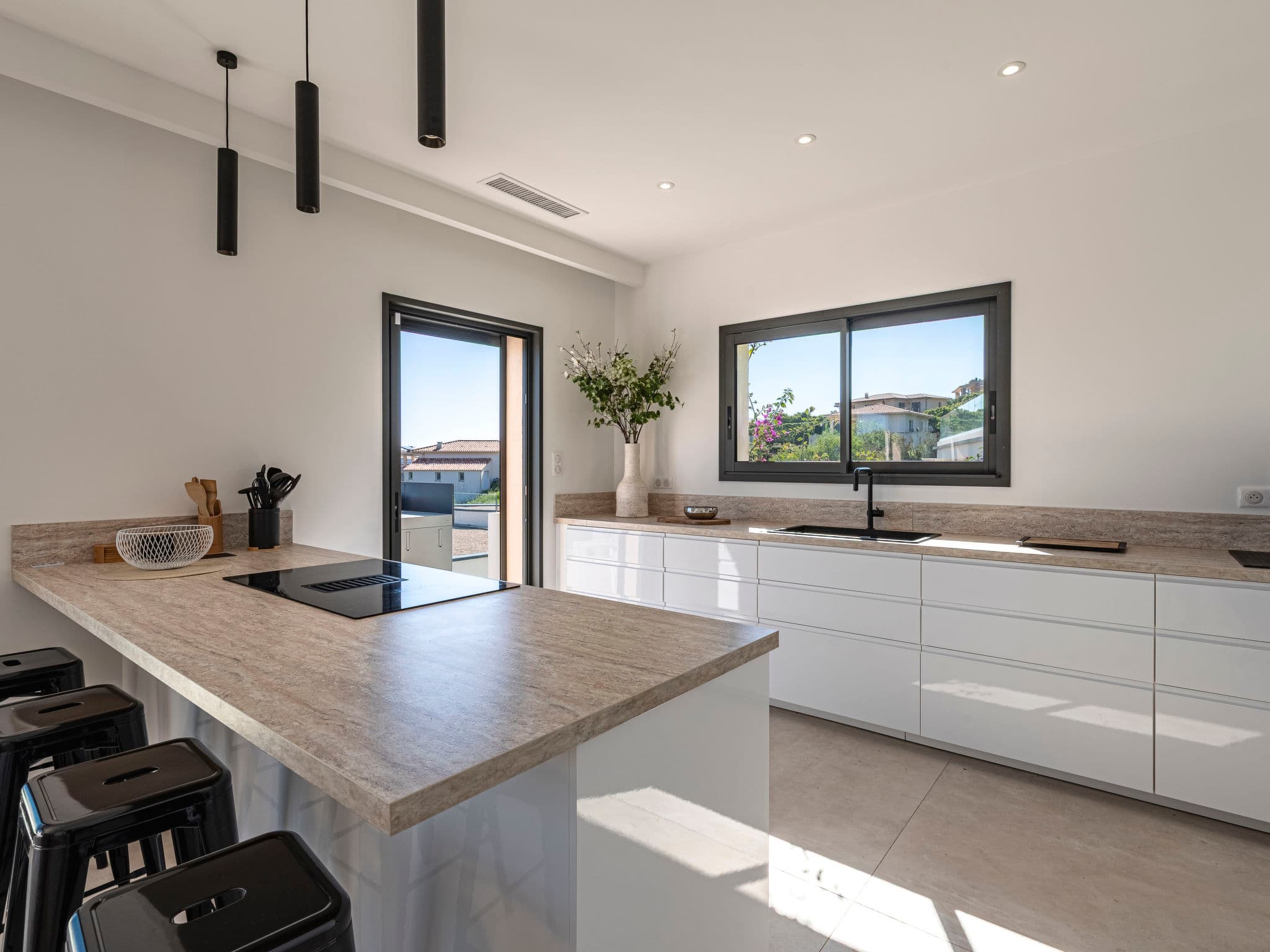 Kitchen / Dining Room