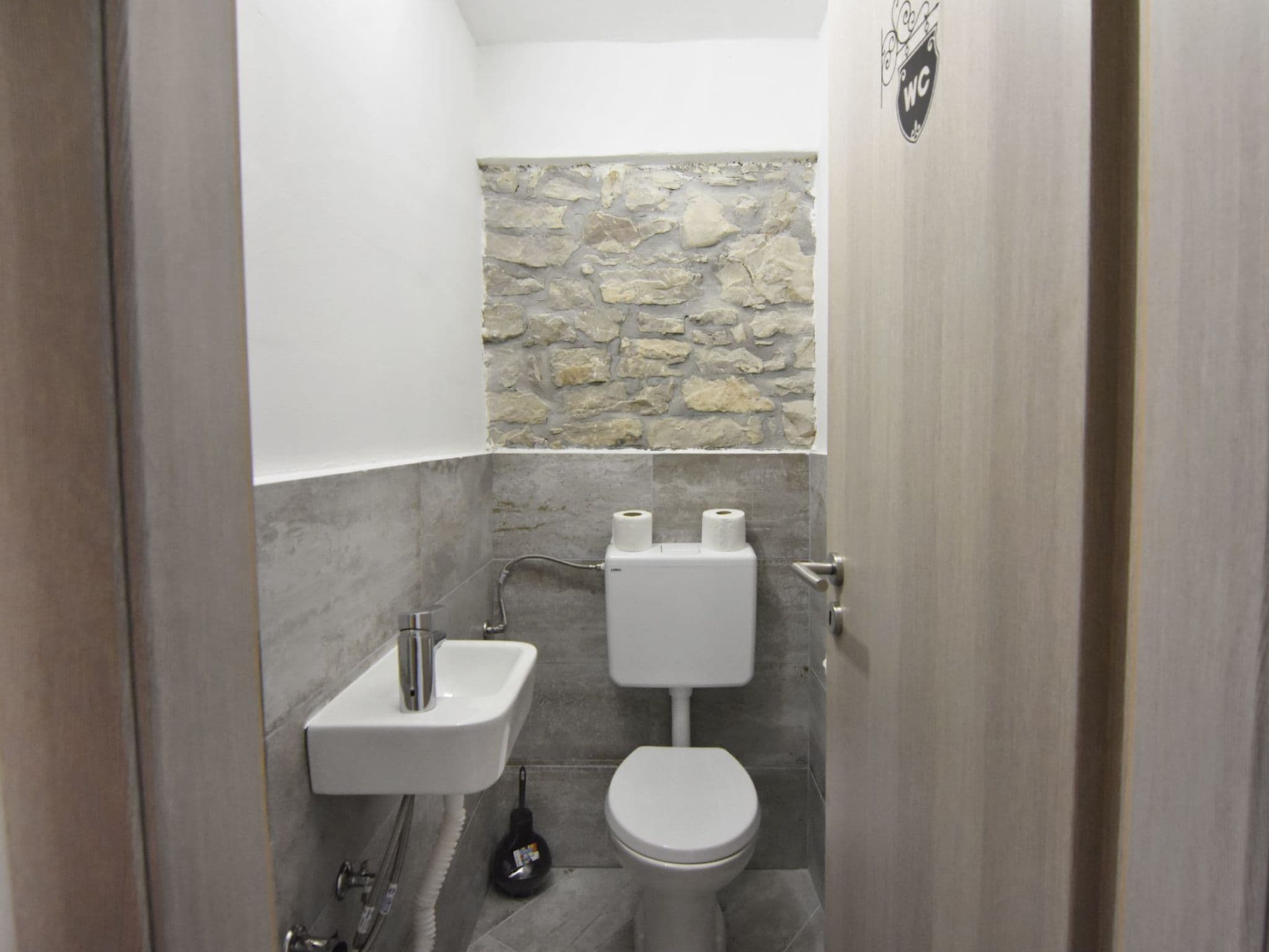 Gallery Image 14