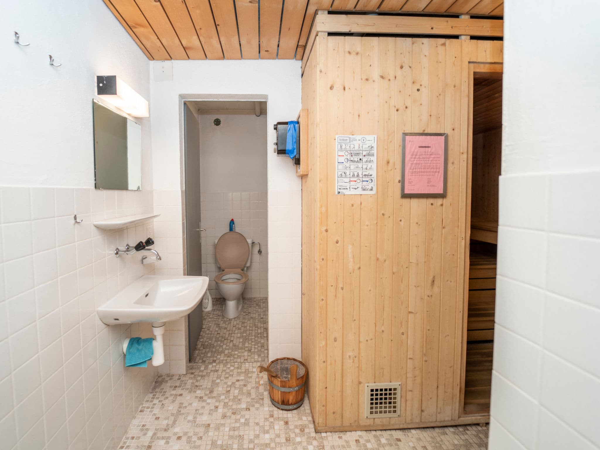 Bathroom / Wellness