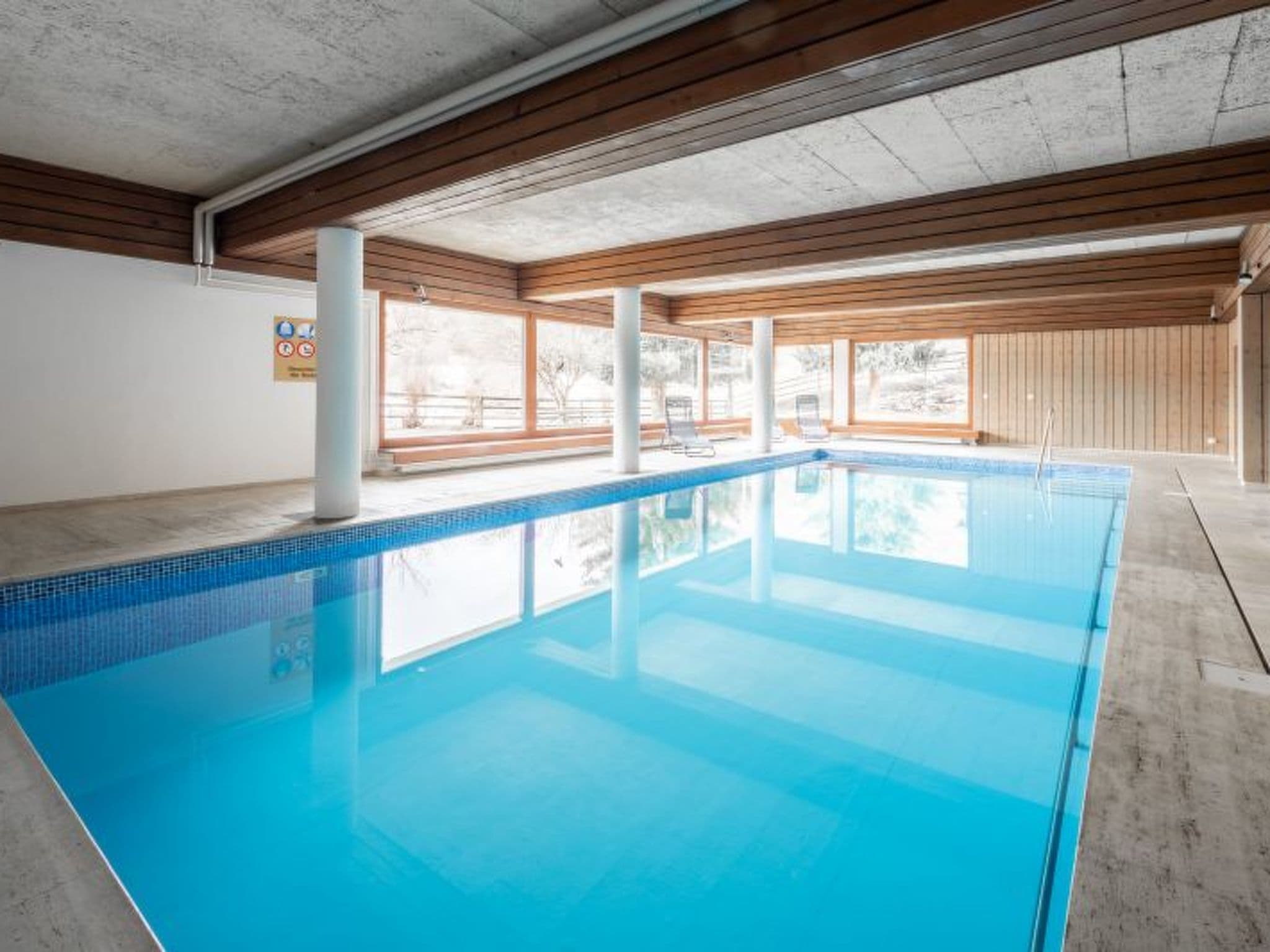 Pool Indoor