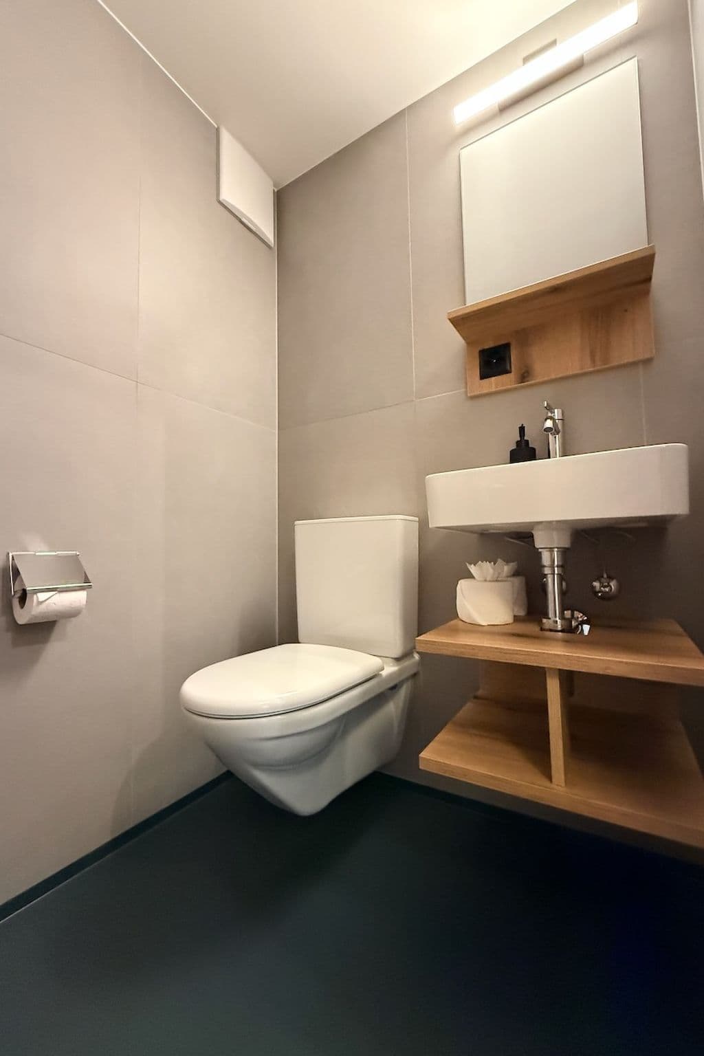 Bathroom / Wellness