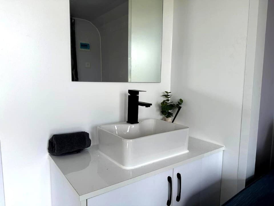 Gallery Image 19